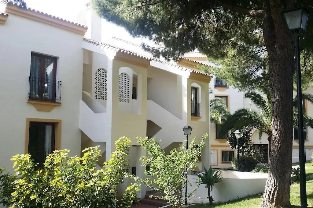 Apartman Monte Duquesa - 4 Bedroom Apt, 3 Bathrooms Close To Port And Beach, Communal Pool Manilva Spanyolország