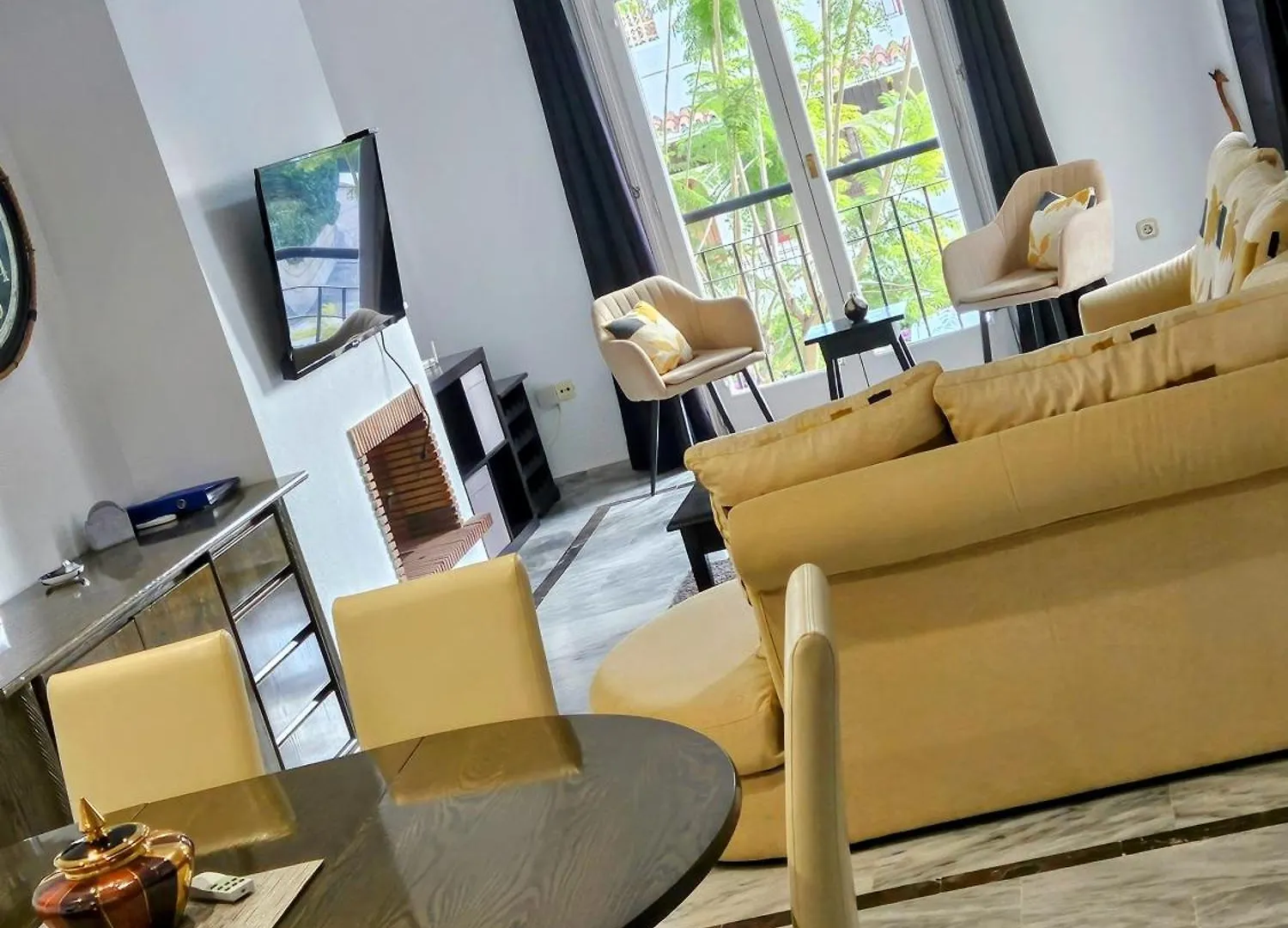 Apartment Monte Duquesa - 4 Bedroom Apt, 3 Bathrooms Close To Port And Beach, Communal Pool Manilva